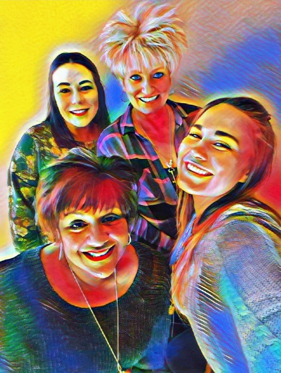 Nikki Chisholm, Michelle Smith, Marina Herrera, Aspen Kincaid, The Smith's Carpet Connection Team ccgirls min